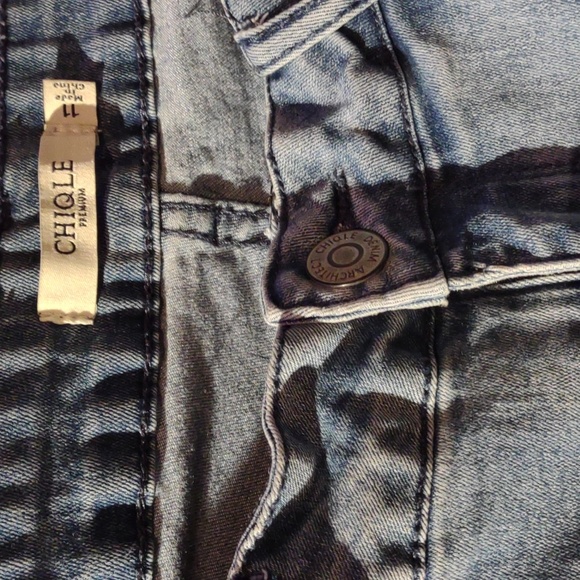 ChiQle Denim Architect Women’s Distressed patch Jeans, sz 11 juniors - Picture 6 of 9